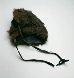 Muts of kap gevonden bij de Oetzi-ijsman (wol)